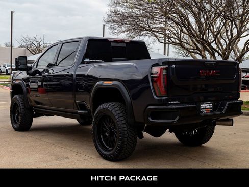 Used 2026 GMC Sierra 2500 AT4X image 7