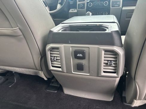 Used 2015 Ford F150 Lariat AWD/4WD image 18