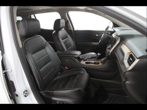 Certified 2019 GMC Acadia Denali w/ Technology Package AWD/4WD image 18