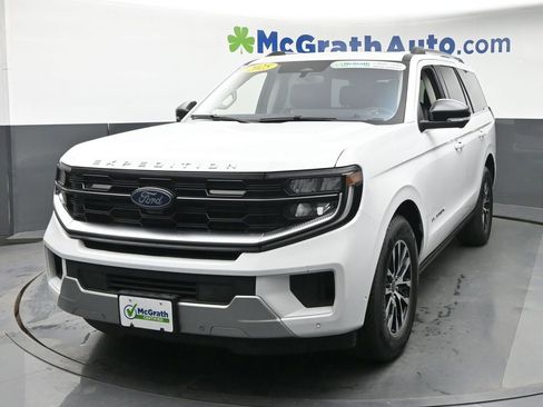 Used 2025 Ford Expedition Platinum AWD/4WD image 24