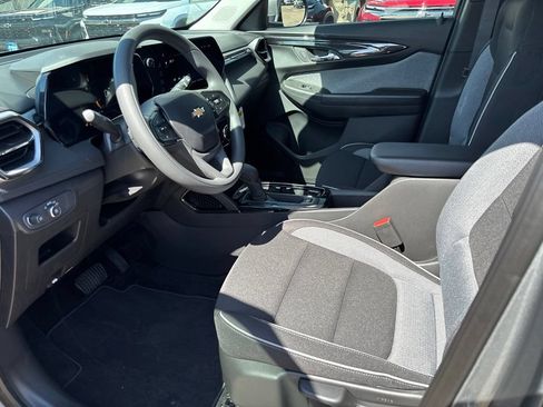 New 2026 Chevrolet TrailBlazer LT FWD image 17