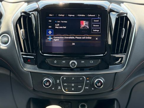 Used 2023 Chevrolet Traverse RS w/ LPO, Floor Liner Package AWD/4WD image 12