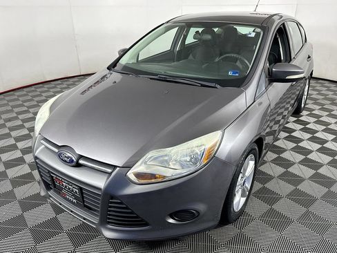 Used 2014 Ford Focus SE FWD image 3