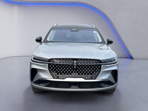 Used 2024 Lincoln Nautilus Reserve image 8