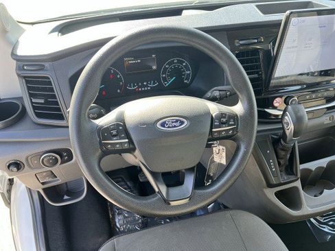 Used 2023 Ford Transit 350 XLT image 11