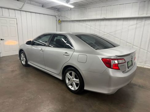 Used 2012 Toyota Camry SE image 6