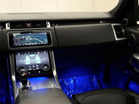 Used 2018 Land Rover Range Rover Sport SVR image 30