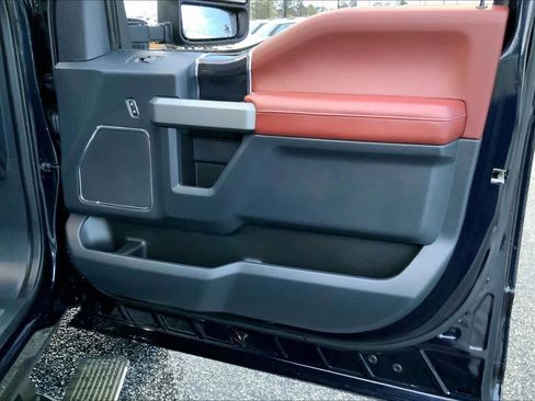 Used 2022 Ford F450 Platinum w/ FX4 Off-Road Package image 21