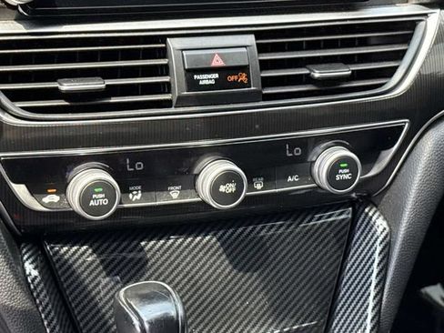 Used 2018 Honda Accord Sport image 20