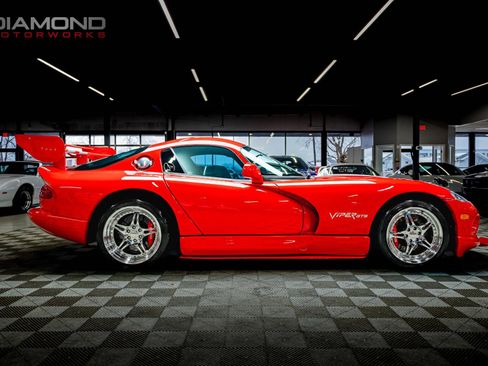 Used 2000 Dodge Viper GTS image 32