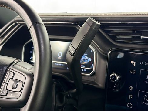 Used 2024 GMC Sierra 2500 AT4 w/ AT4 Premium Plus Package image 16