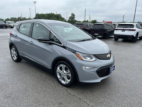 Used 2021 Chevrolet Bolt LT FWD image 2