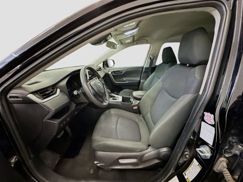 Used 2024 Toyota RAV4 LE image 13