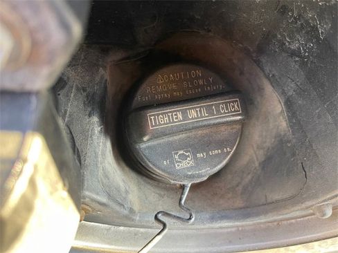 Used 2012 Toyota Tundra 4x4 Double Cab w/ Tow Pkg image 16