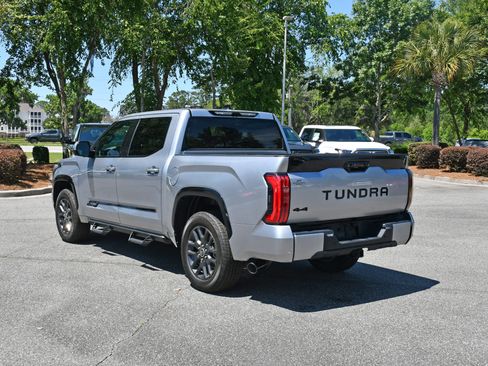 Used 2023 Toyota Tundra Platinum AWD/4WD image 3