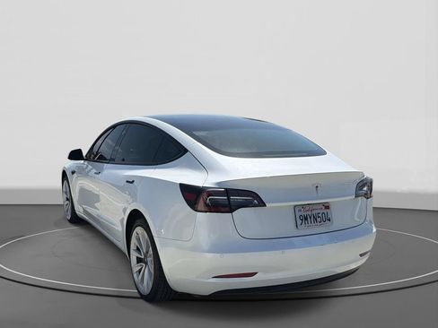 Used 2022 Tesla Model 3 RWD image 3