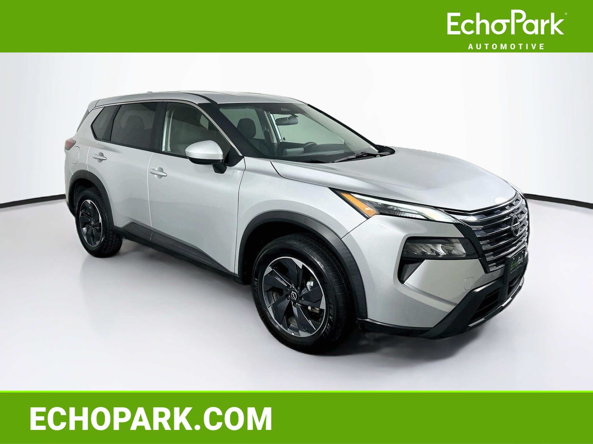 Used 2024 Nissan Rogue SV FWD image 1