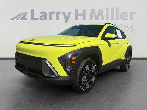 Used 2025 Hyundai Kona SEL AWD/4WD image 1