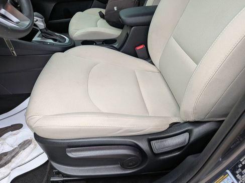 Certified 2023 Kia Forte LXS FWD image 19