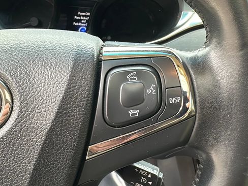 Used 2013 Toyota Avalon Limited image 30