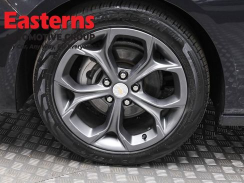 Used 2023 Chevrolet Malibu LT image 32