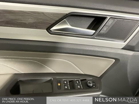 Used 2023 Volkswagen Atlas Cross Sport SE image 21