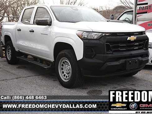 Used 2024 Chevrolet Colorado W/T w/ WT Convenience Package image 1