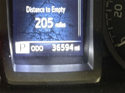 Used 2022 Toyota Tacoma TRD Sport image 12