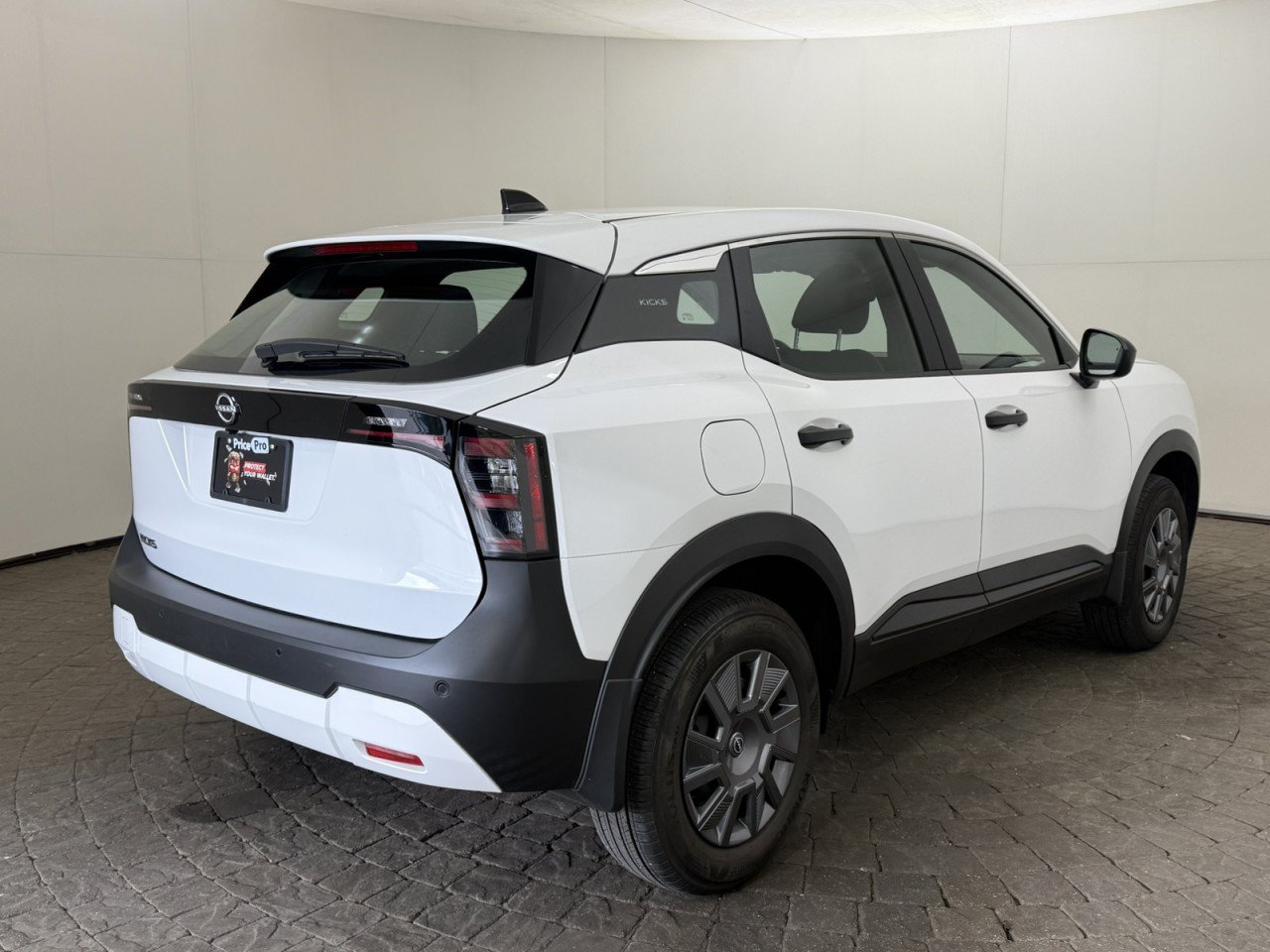 Used 2026 Nissan Kicks S FWD image 9