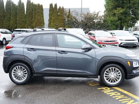 Used 2020 Hyundai Kona SEL image 2