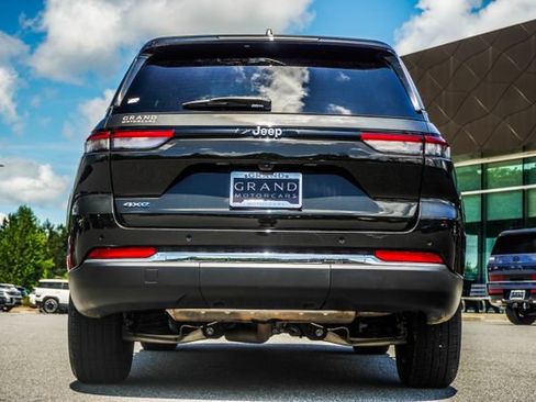 Used 2024 Jeep Grand Cherokee Limited 4xe AWD/4WD image 12