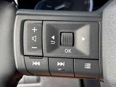 Certified 2026 Nissan Rogue SV FWD image 12
