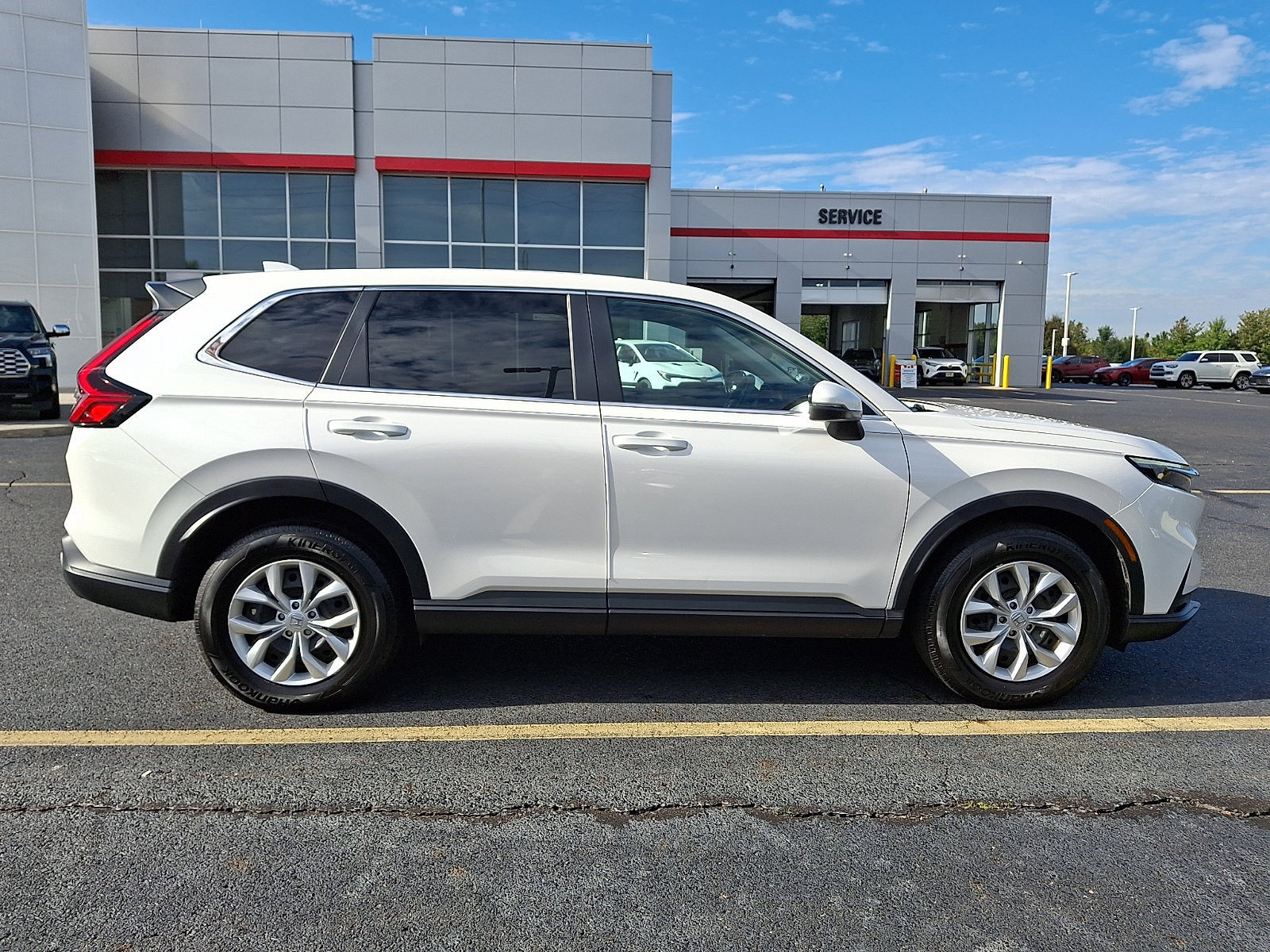 Used 2026 Honda CR-V LX image 7