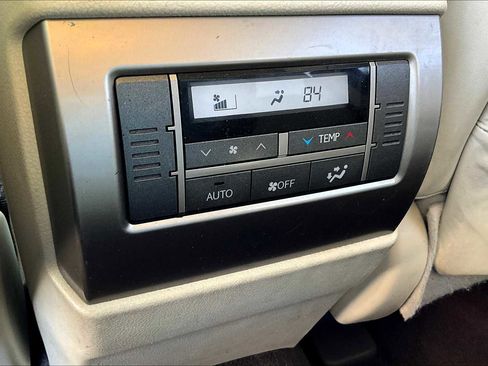 Used 2013 Lexus GX 460 image 33