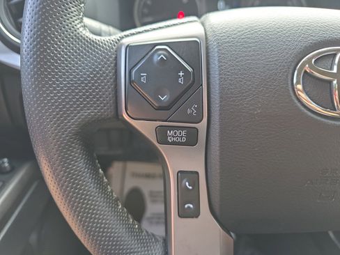 Used 2022 Toyota Tacoma SR5 w/ Technology Package RWD image 18
