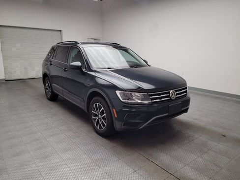 Used 2019 Volkswagen Tiguan SE AWD/4WD image 13
