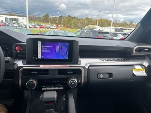 New 2025 Toyota Tacoma TRD Off-Road image 11