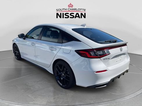 Used 2024 Honda Civic Sport image 4