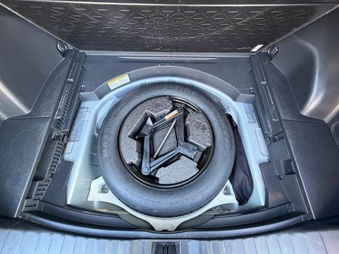 Used 2023 Toyota RAV4 LE image 27