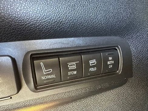 Used 2019 Ford Explorer Platinum image 27