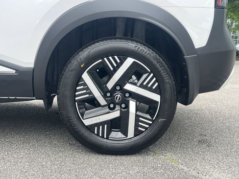 New 2026 Nissan Kicks SV FWD image 24