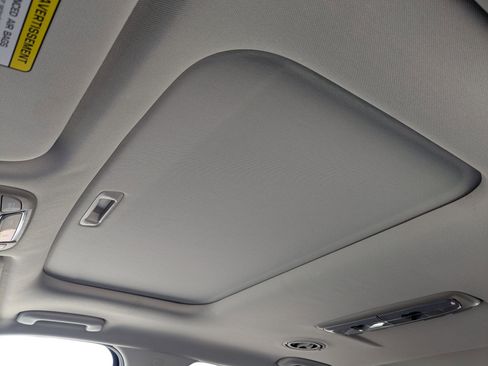 Certified 2024 Kia Telluride S w/ S Sunroof Package AWD/4WD image 14