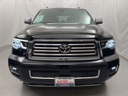Used 2019 Toyota Sequoia Platinum AWD/4WD image 3