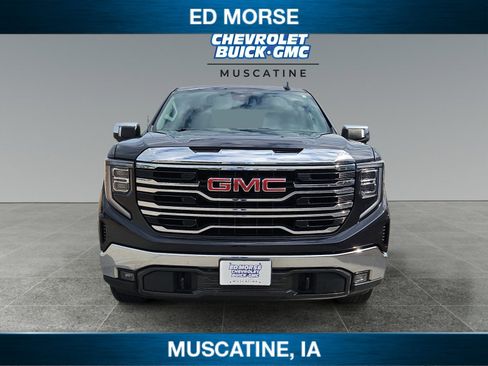 Used 2023 GMC Sierra 1500 SLT w/ SLT Convenience Package AWD/4WD image 8