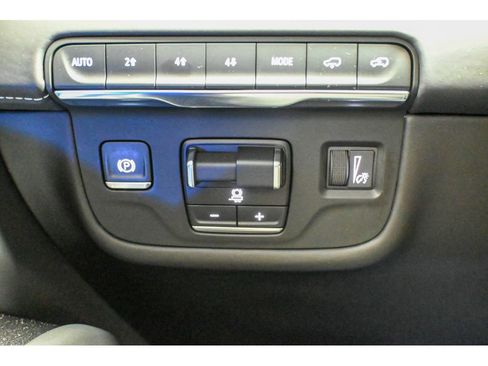 Used 2022 Cadillac Escalade Sport Platinum w/ Heavy-Duty Trailer Package image 45