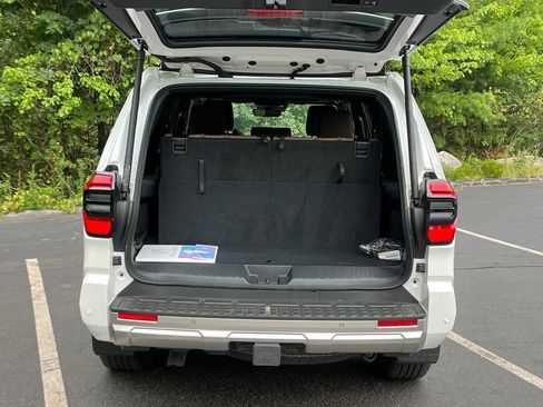 Certified 2025 Toyota 4Runner Limited AWD/4WD image 25
