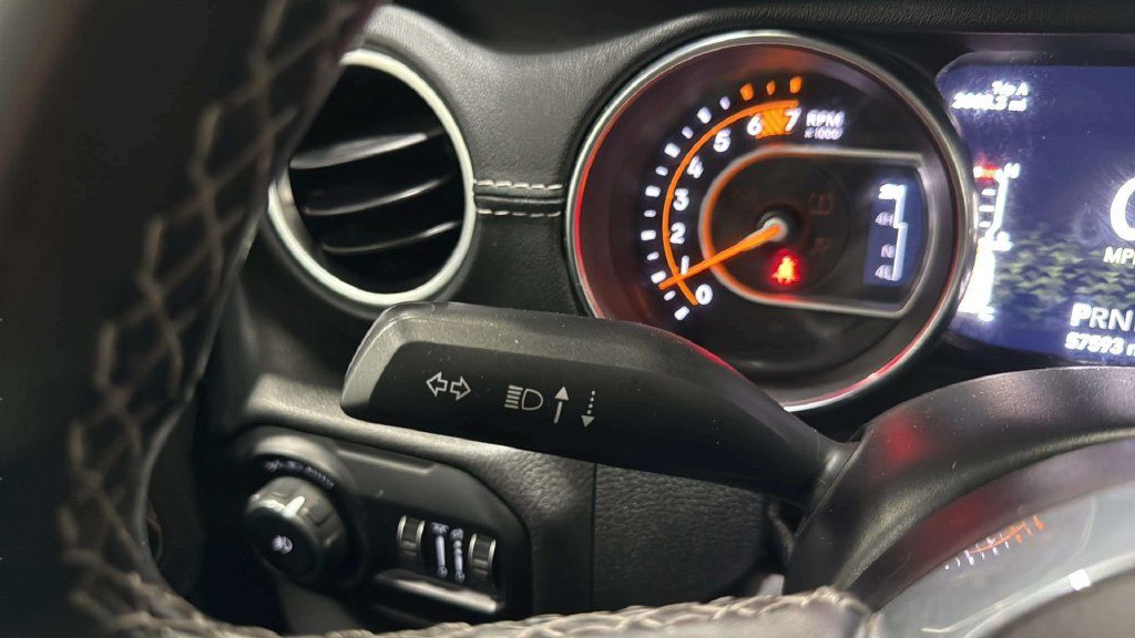 Used 2021 Jeep Wrangler Unlimited Sahara w/ Uconnect 4C Nav & Sound Group AWD/4WD image 32