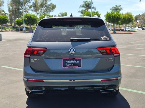 Used 2018 Volkswagen Tiguan SEL Premium AWD/4WD image 7