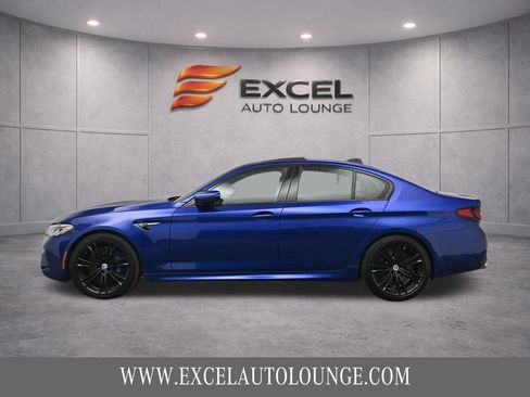 Used 2022 BMW M5 w/ Executive Package image 3