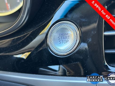 Used 2025 Genesis G70 2.5T image 24